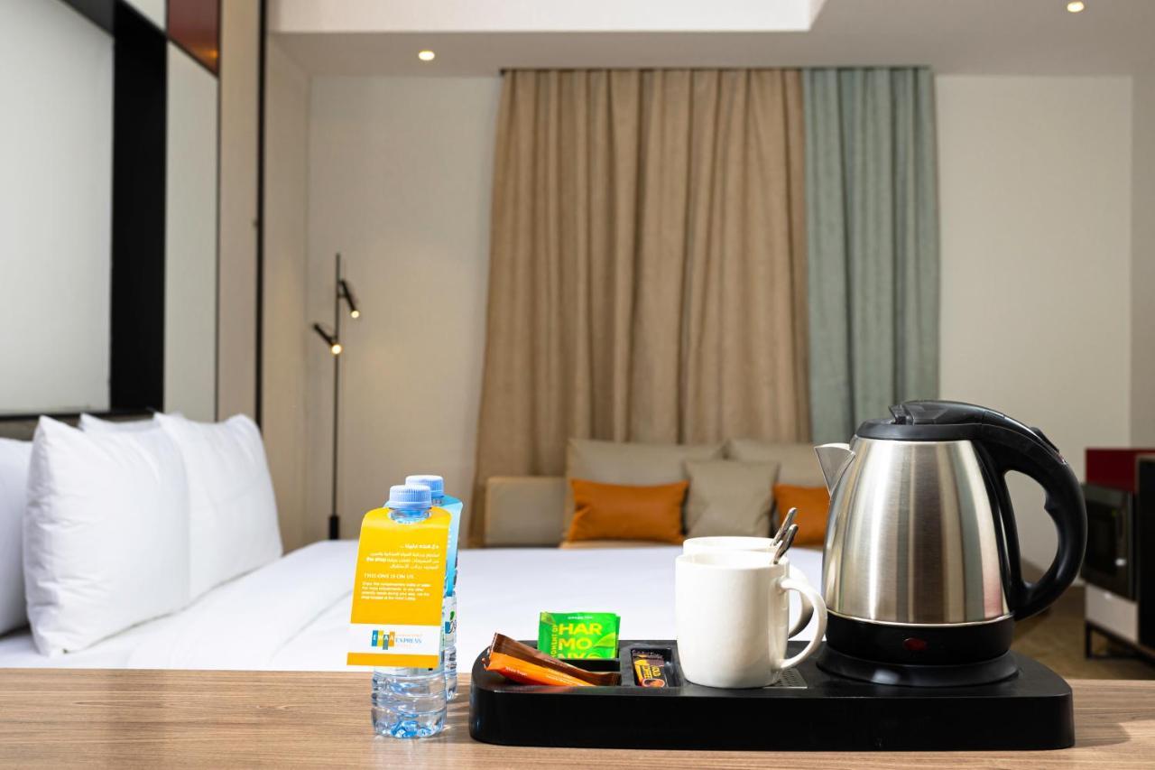 Ewaa Express Hotel - Al Jouf 塞卡凯 外观 照片